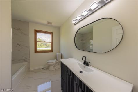333 Danbury Lane Richmond Heights OH 44143
