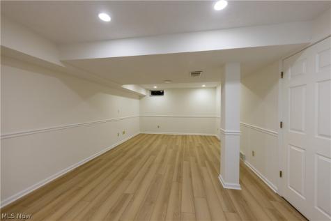 333 Danbury Lane Richmond Heights OH 44143