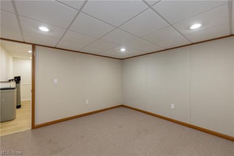 333 Danbury Lane Richmond Heights OH 44143