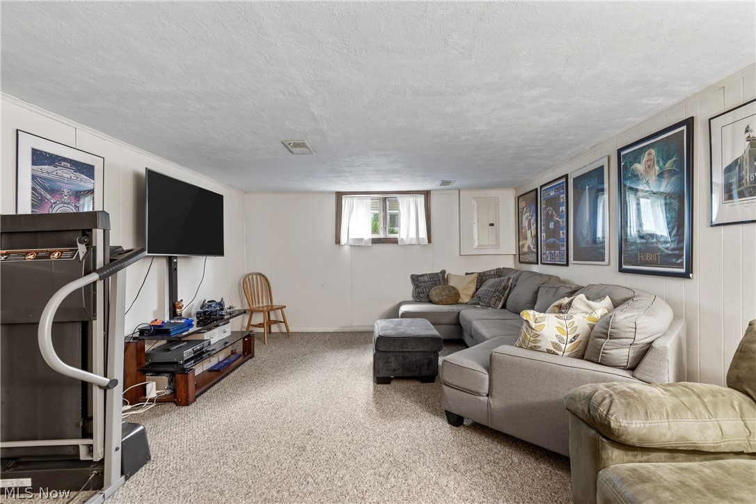 9355 Hyde Park Drive Twinsburg OH 44087
