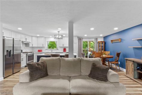 9355 Hyde Park Drive Twinsburg OH 44087