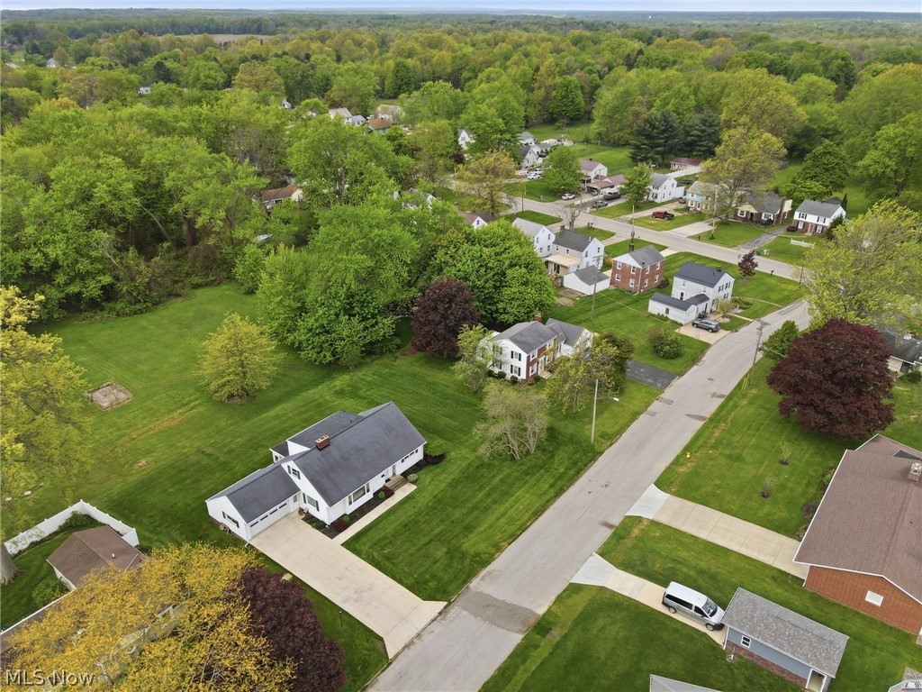 1416 W 64th Street Ashtabula OH 44004