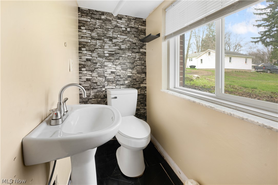 2862 Byron Drive North Canton OH 44720