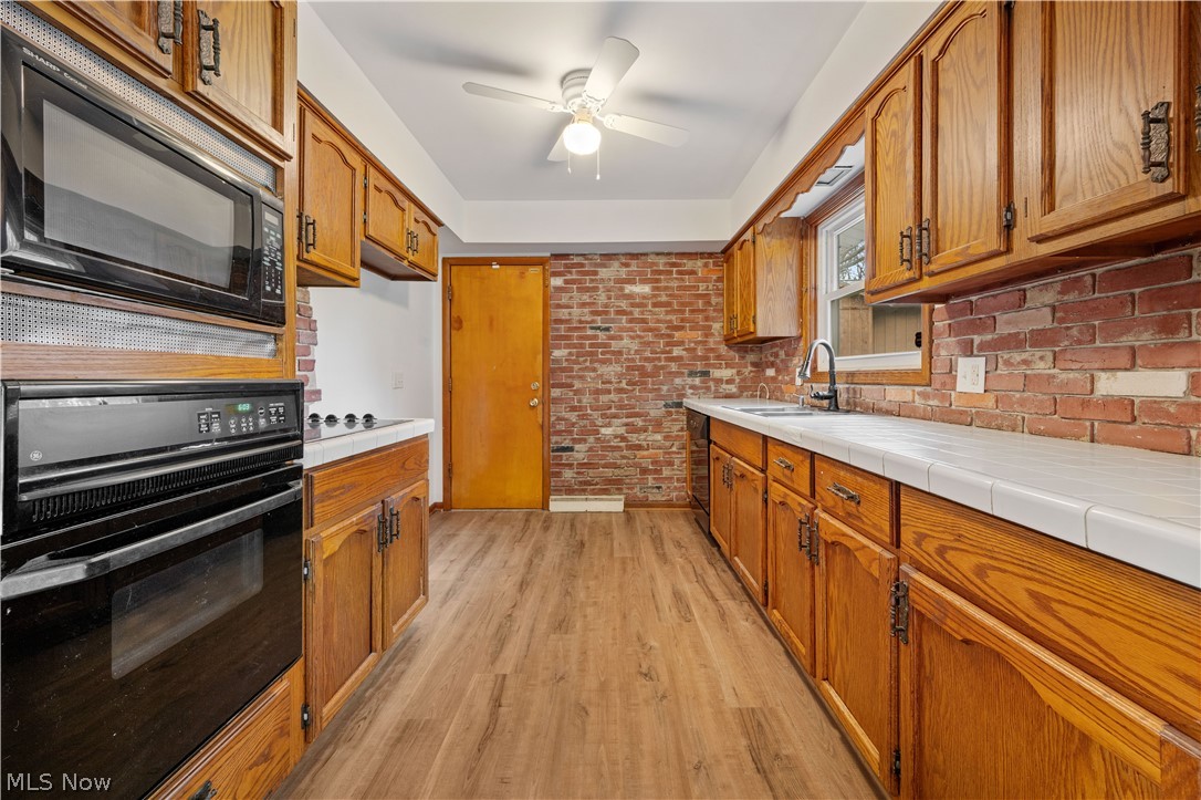 2862 Byron Drive North Canton OH 44720