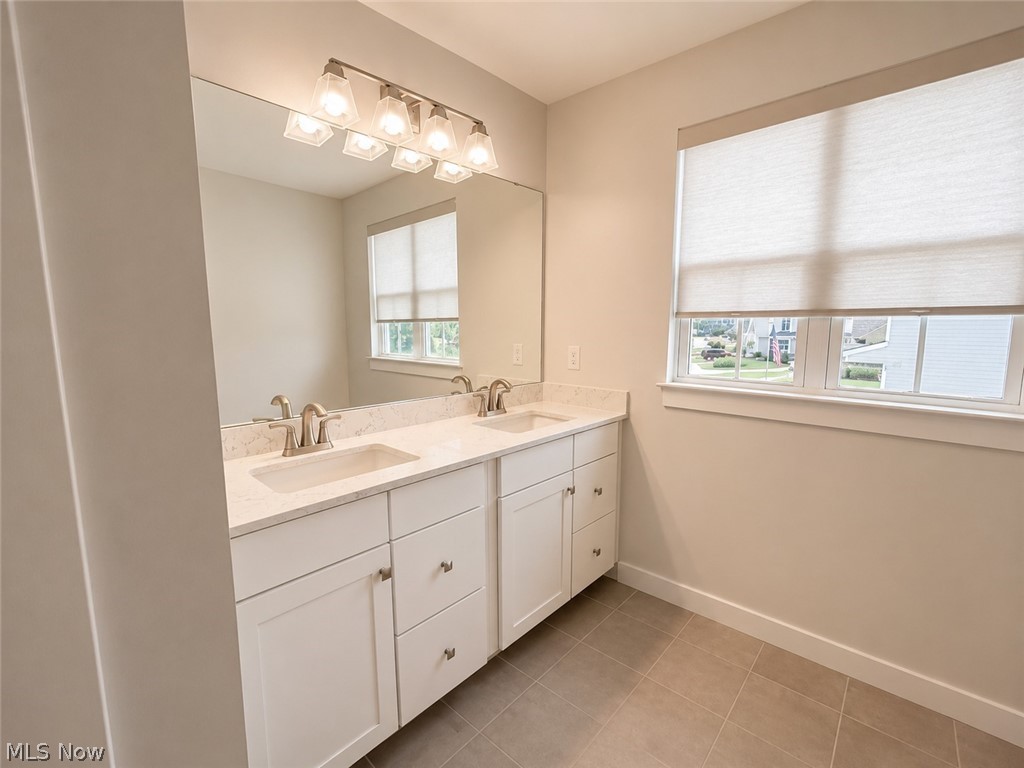 2193 Canterbury Drive Willoughby OH 44094