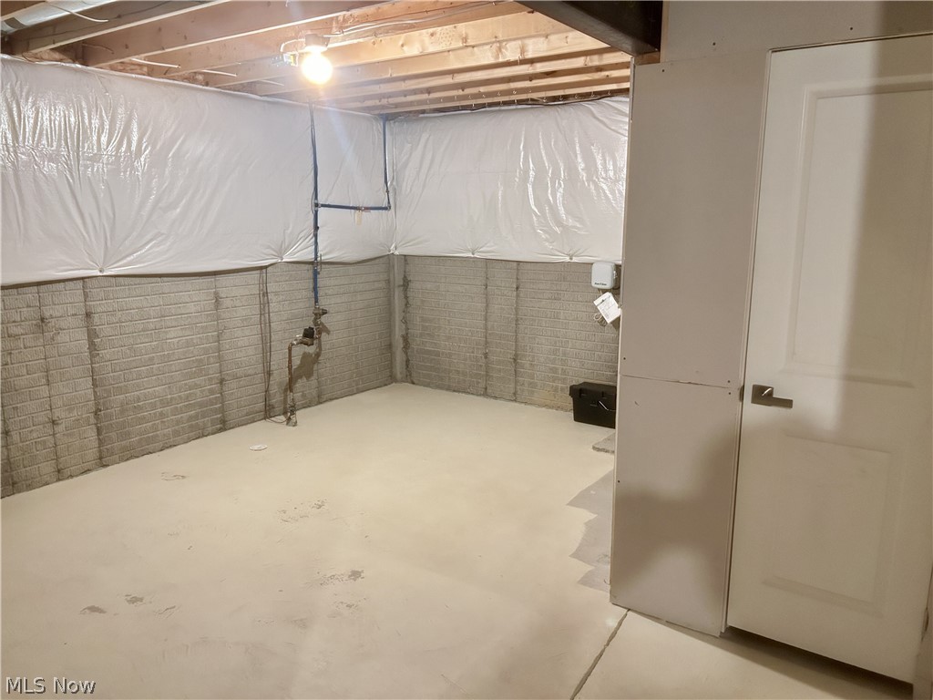 2193 Canterbury Drive Willoughby OH 44094