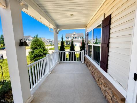 2193 Canterbury Drive Willoughby OH 44094