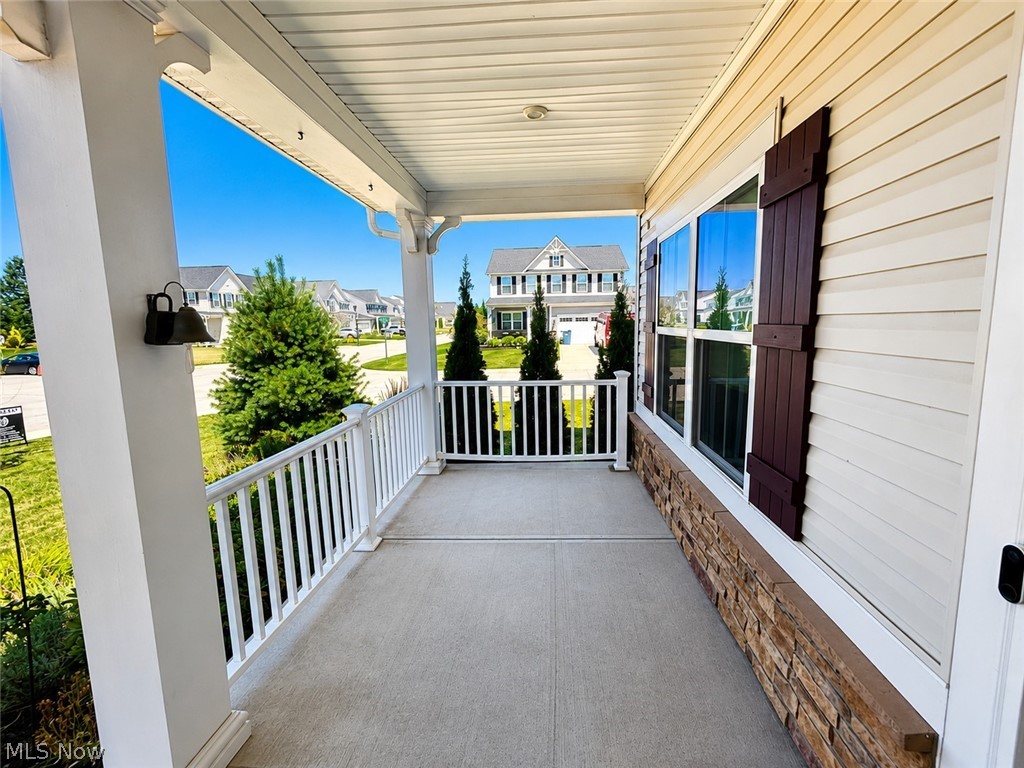 2193 Canterbury Drive Willoughby OH 44094