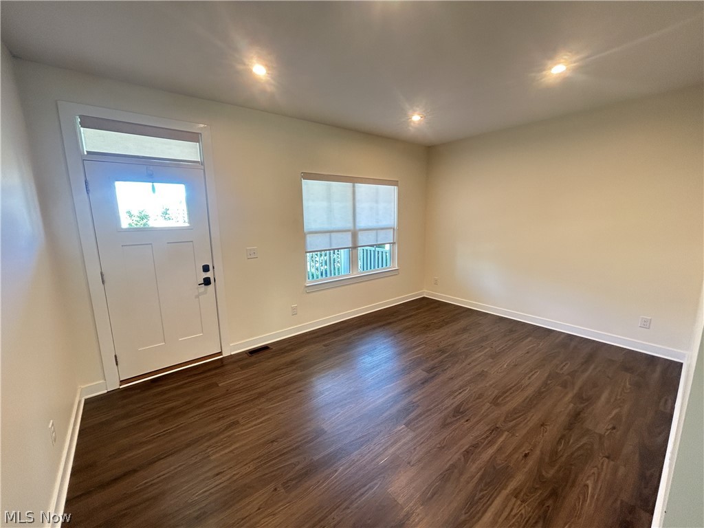 2193 Canterbury Drive Willoughby OH 44094