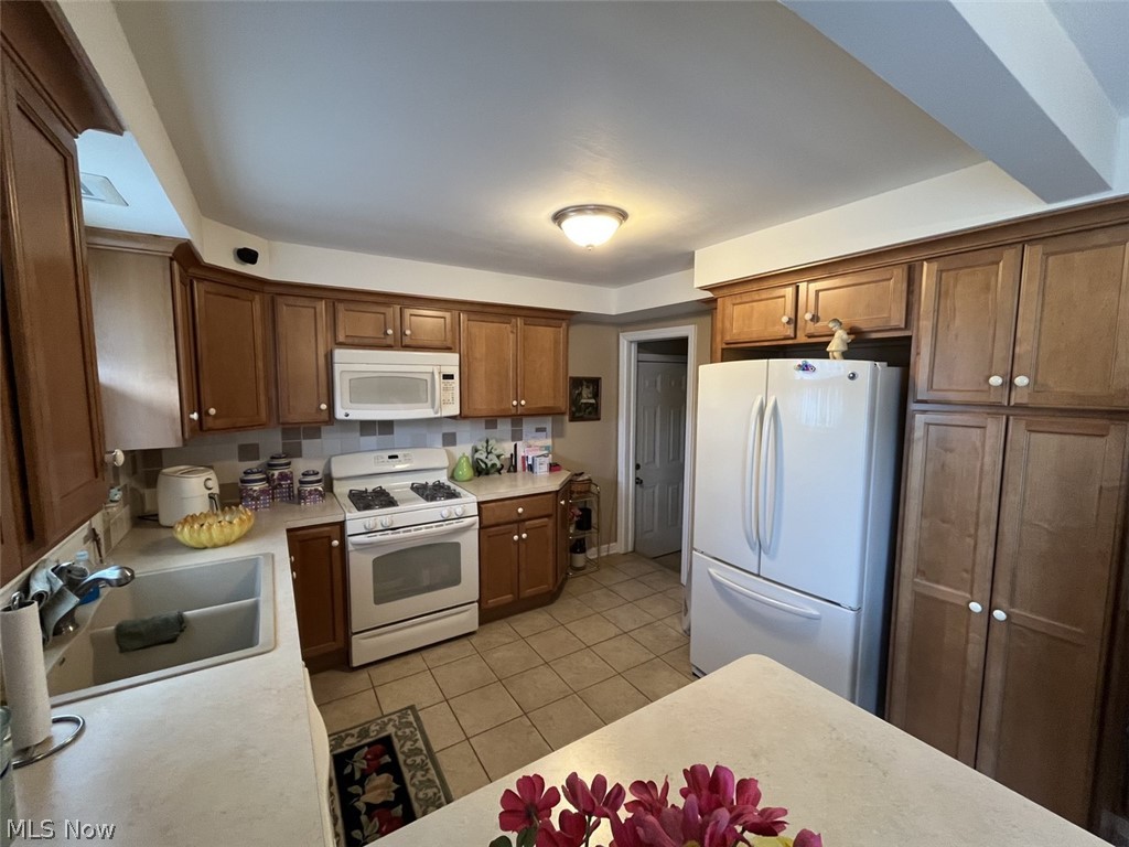 413 Parkview Drive Girard OH 44420