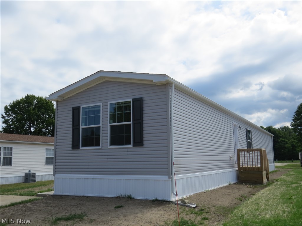 2659 Lake Breeze Drive Madison OH 44057