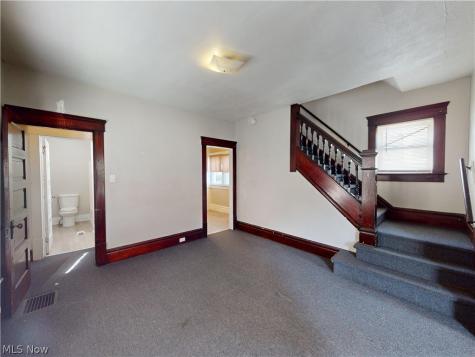 476 Rentschler Street Akron OH 44304