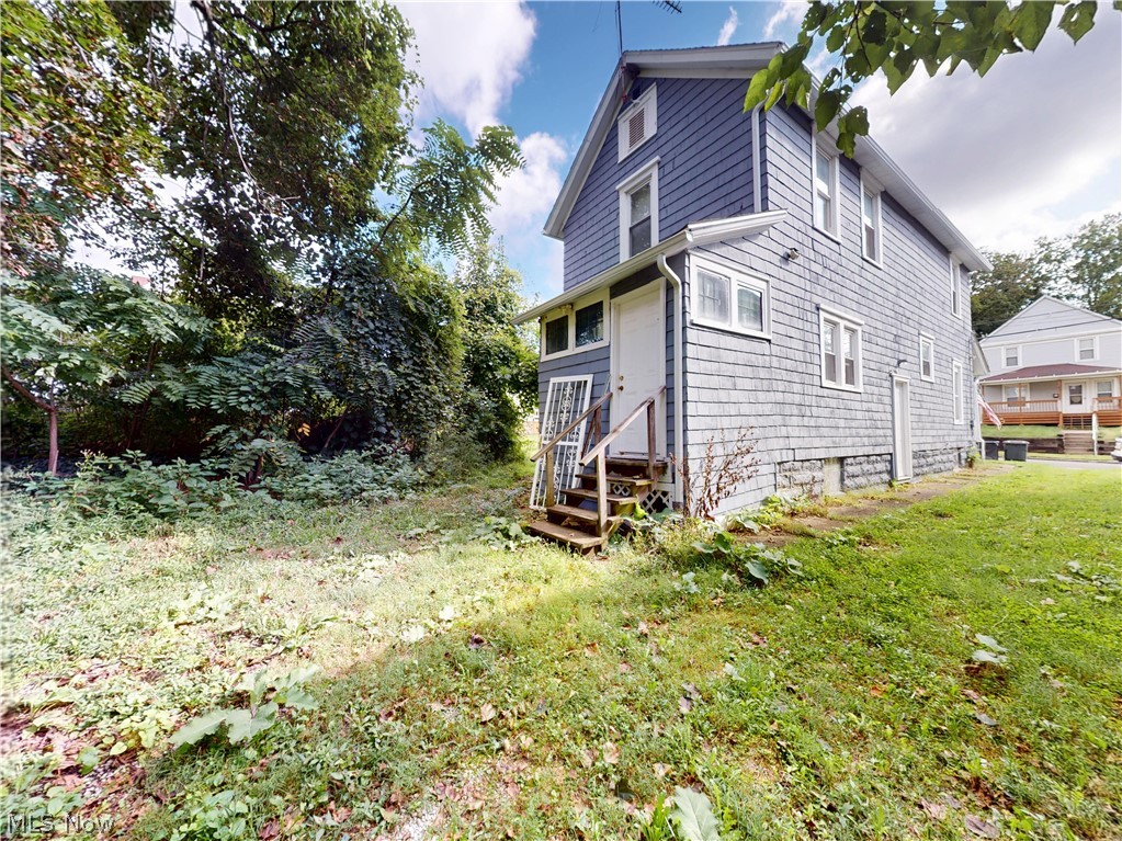 476 Rentschler Street Akron OH 44304