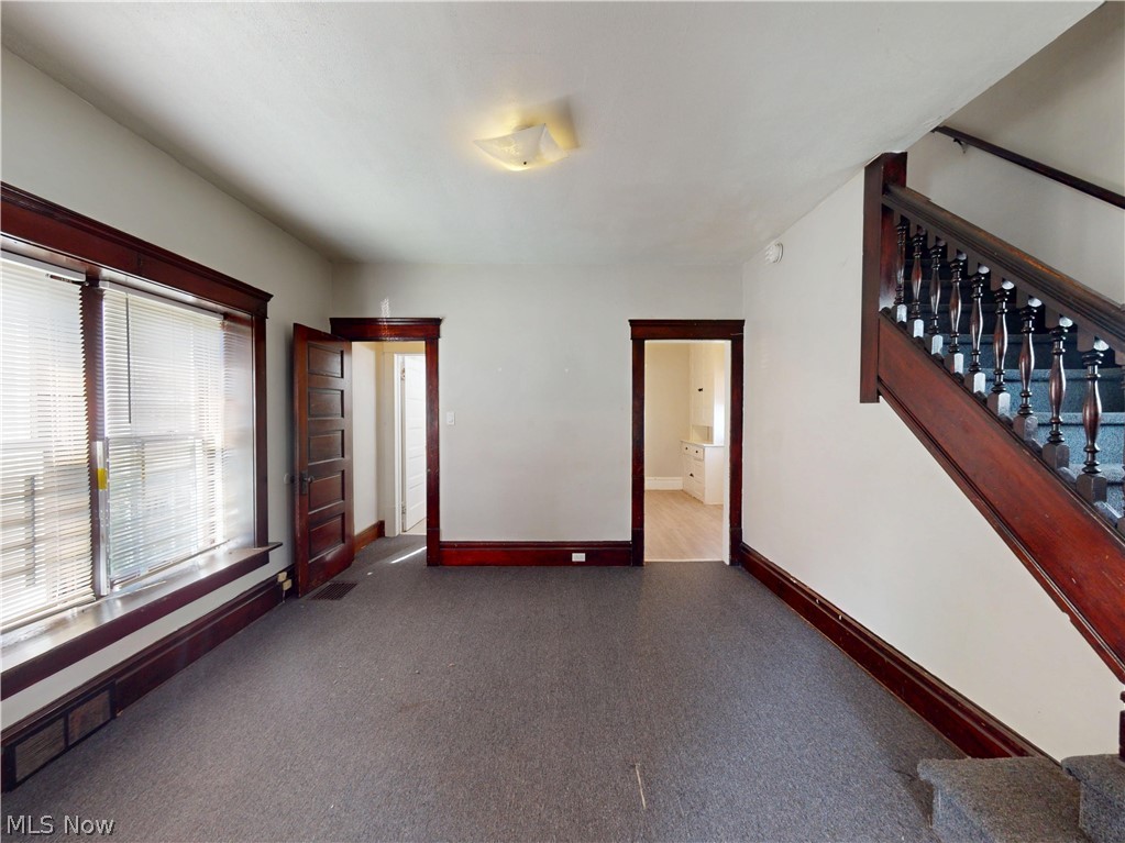 476 Rentschler Street Akron OH 44304