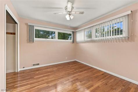 10661 Blossom Avenue Parma Heights OH 44130