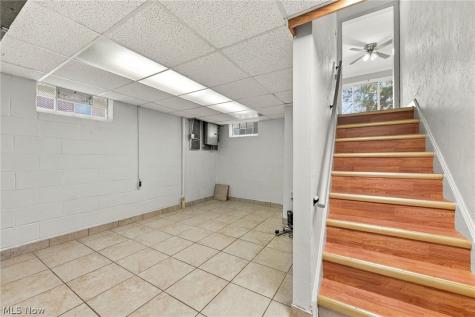 10661 Blossom Avenue Parma Heights OH 44130