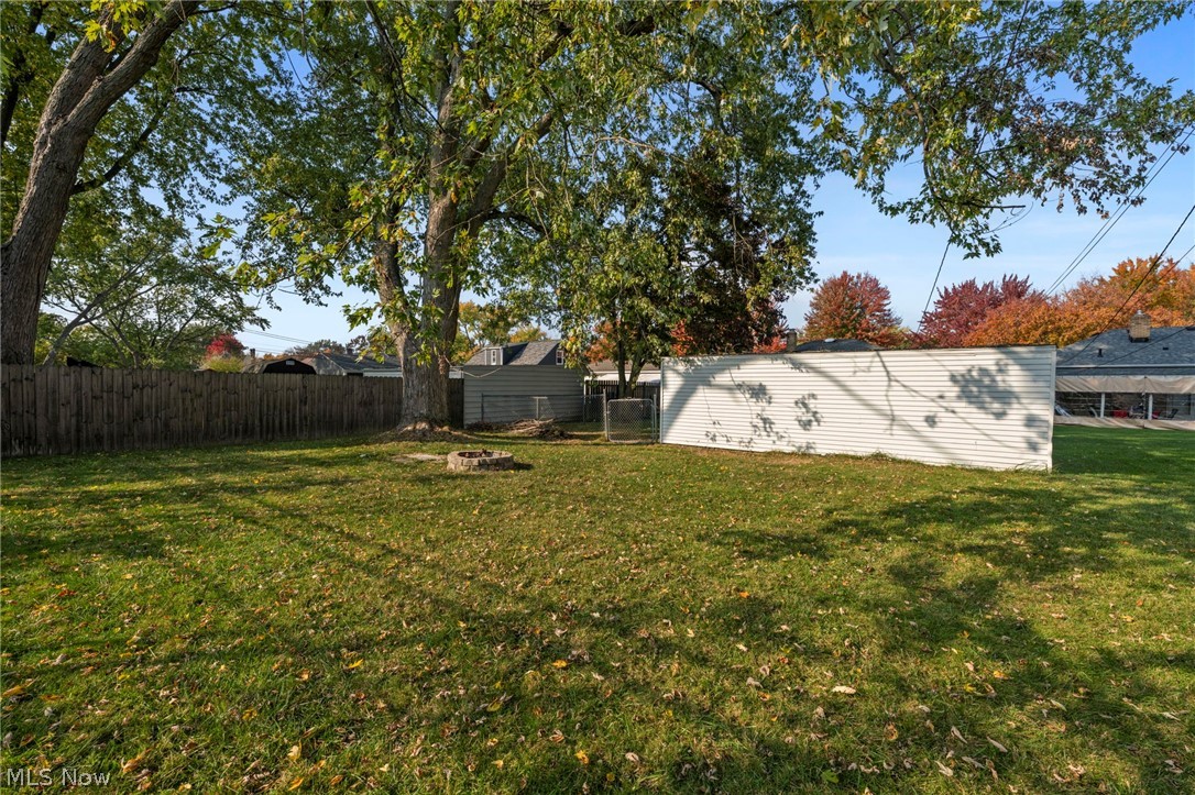 10661 Blossom Avenue Parma Heights OH 44130