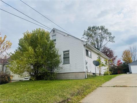 609 E Dewey Avenue Youngstown OH 44502