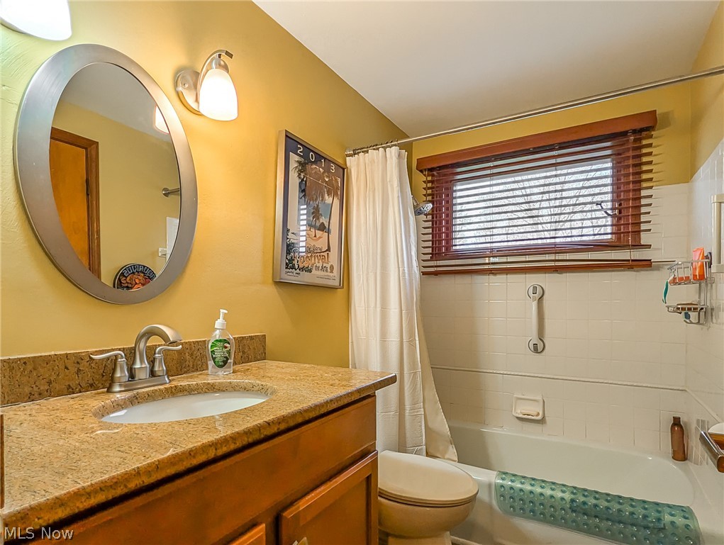 3049 Straley Lane Youngstown OH 44511
