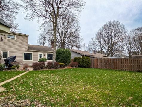 3049 Straley Lane Youngstown OH 44511