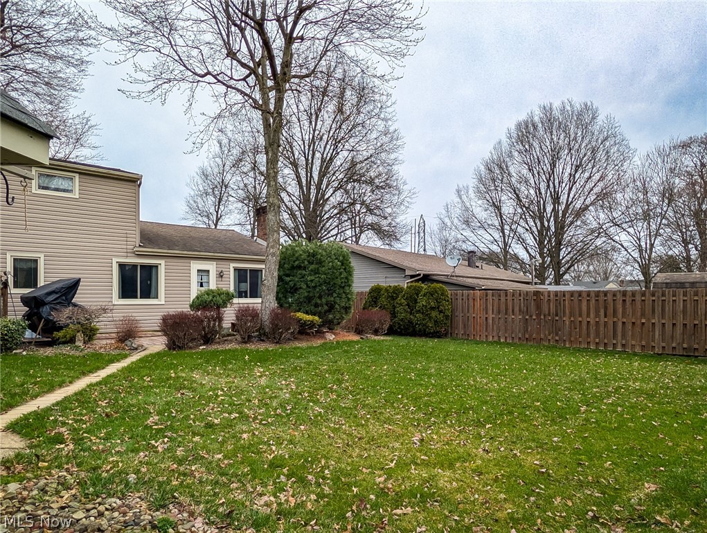 3049 Straley Lane Youngstown OH 44511