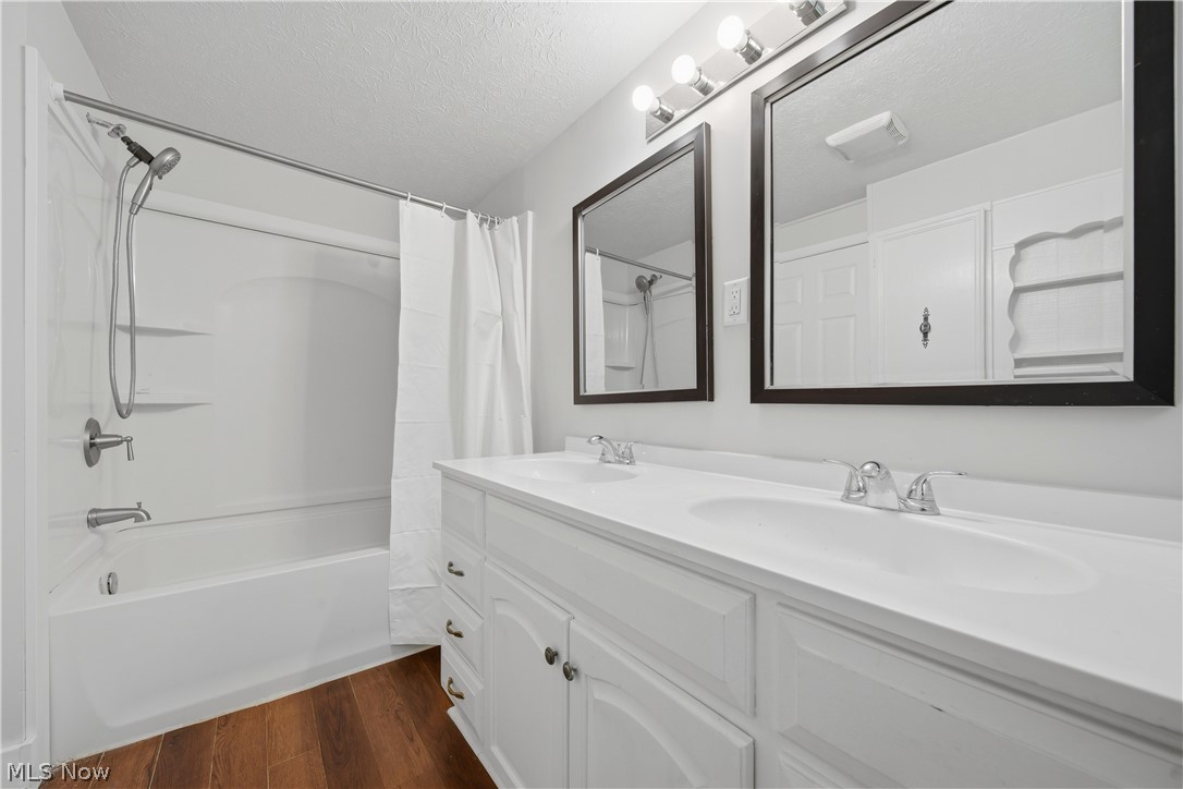 125 Mccrea Avenue Dennison OH 44621