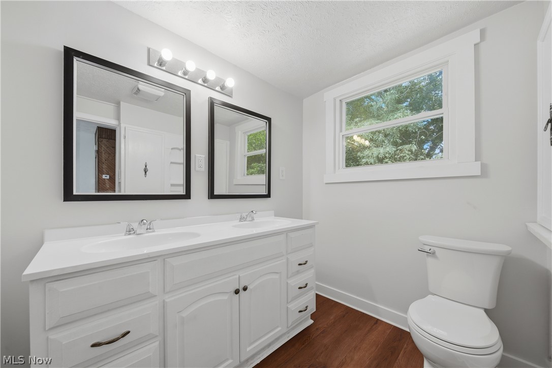 125 Mccrea Avenue Dennison OH 44621
