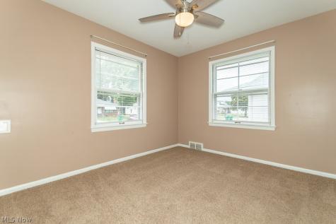 595 Dickerson Road Willowick OH 44095