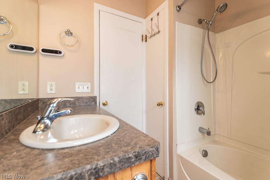 595 Dickerson Road Willowick OH 44095