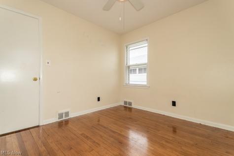 595 Dickerson Road Willowick OH 44095