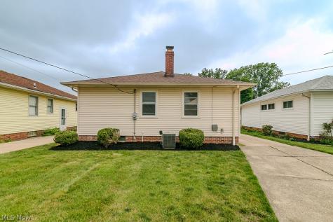 595 Dickerson Road Willowick OH 44095
