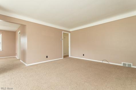 595 Dickerson Road Willowick OH 44095