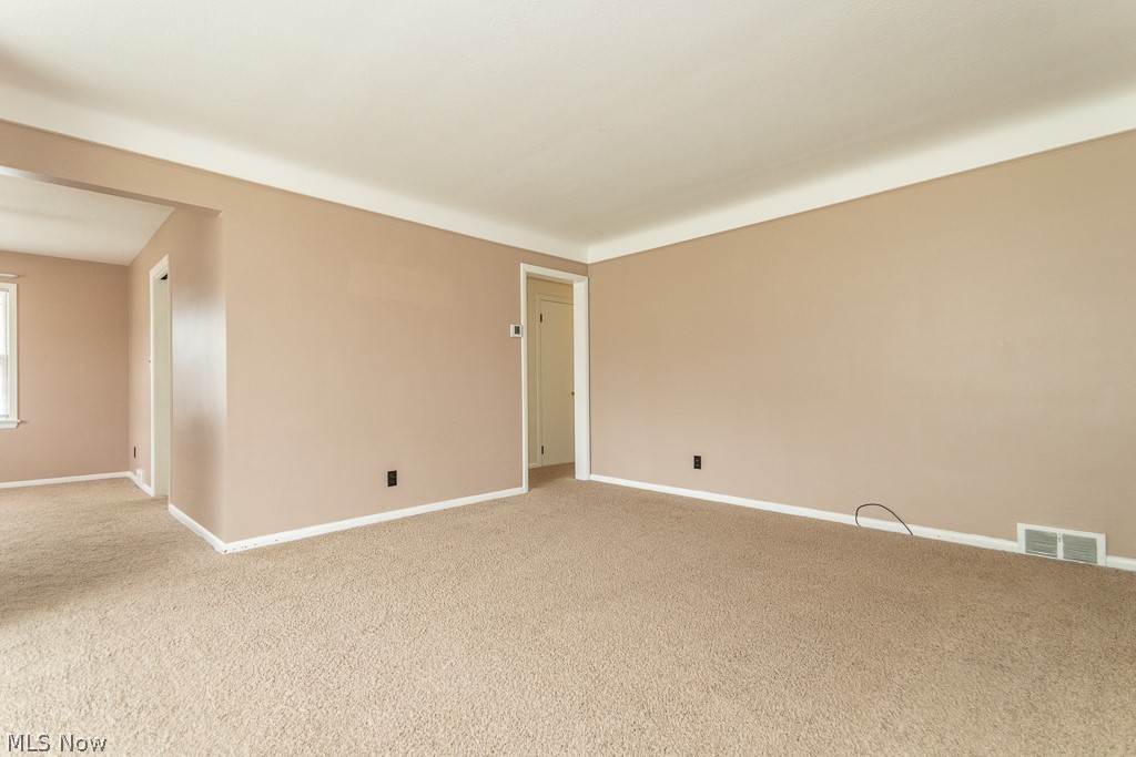 595 Dickerson Road Willowick OH 44095