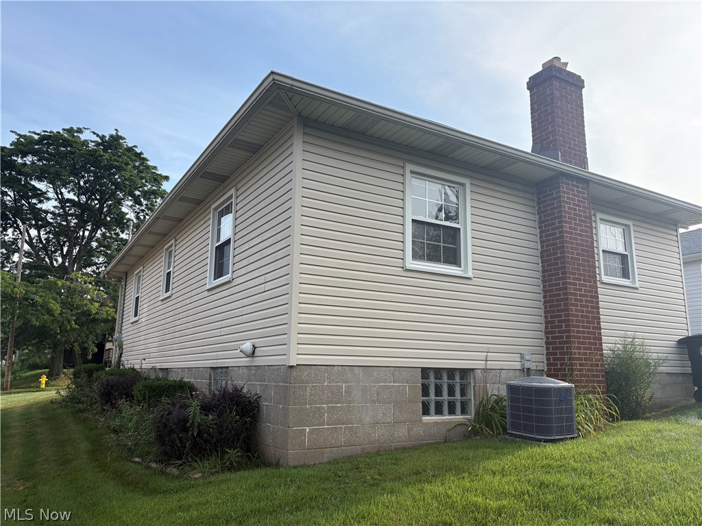 230 E Dresden Avenue Akron OH 44301