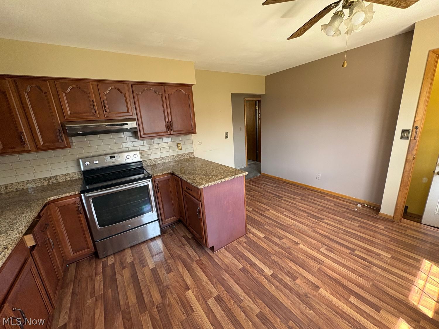 230 E Dresden Avenue Akron OH 44301