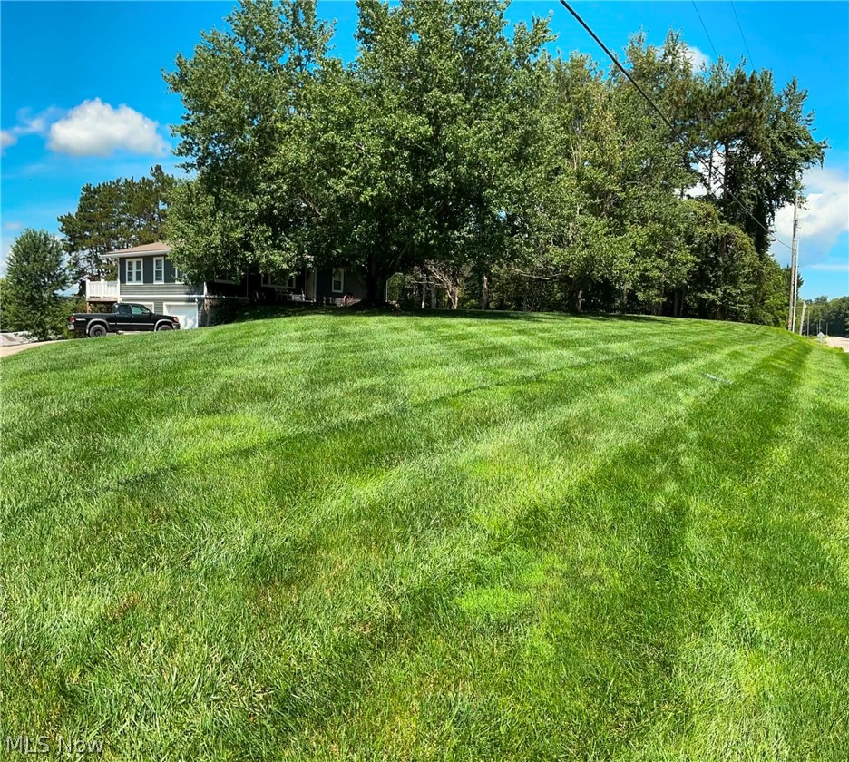 3285 Arrowhead Drive Nashport OH 43830