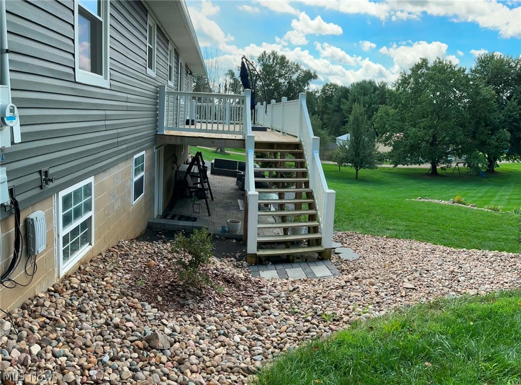3285 Arrowhead Drive Nashport OH 43830
