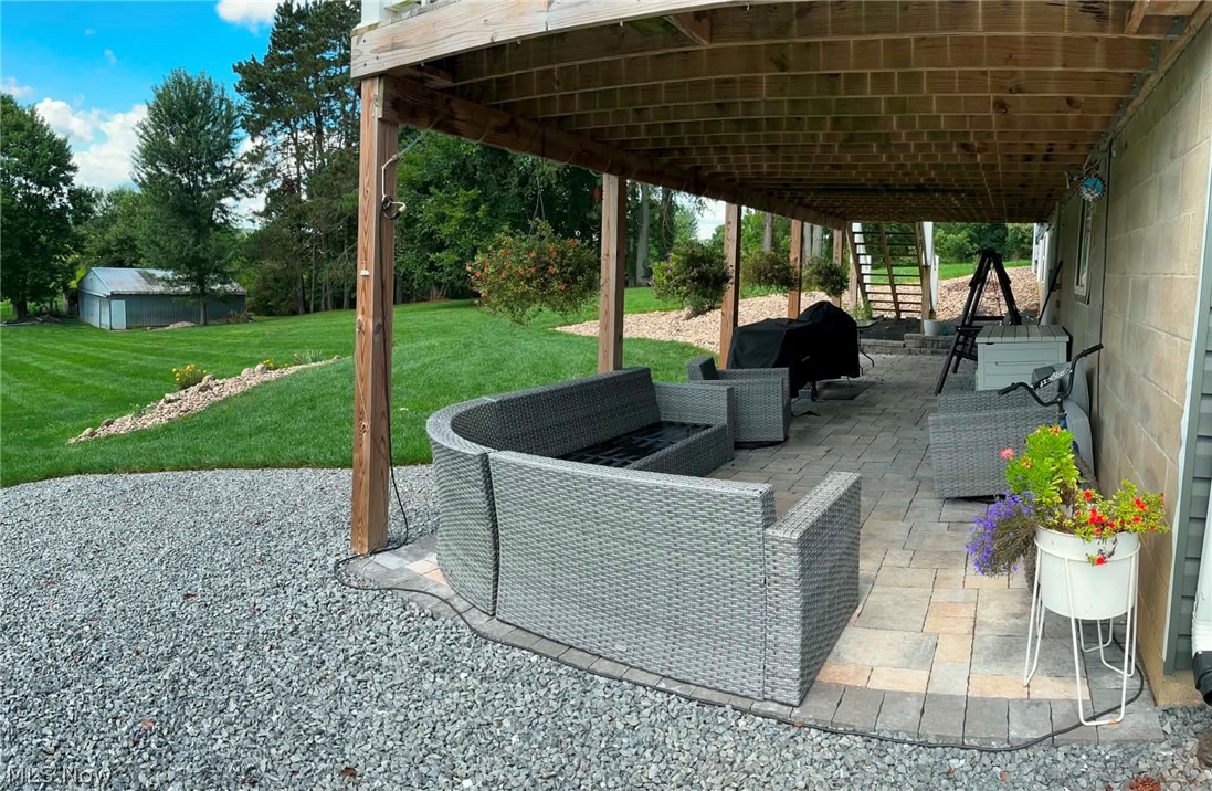 3285 Arrowhead Drive Nashport OH 43830