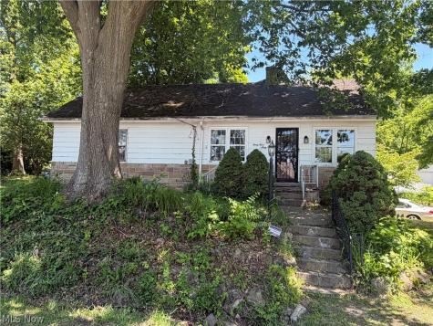 3365 Waterside Drive Akron OH 44319