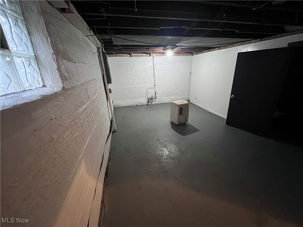 853 Russell Avenue Akron OH 44307