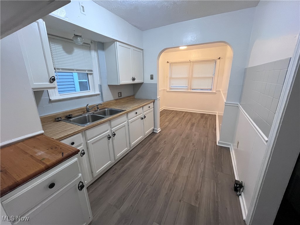 853 Russell Avenue Akron OH 44307