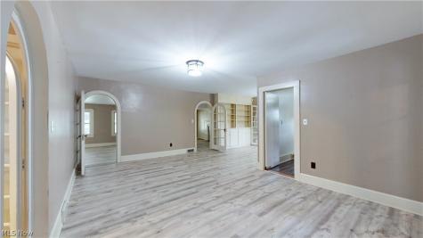 5873 Wadsworth Road Medina OH 44256