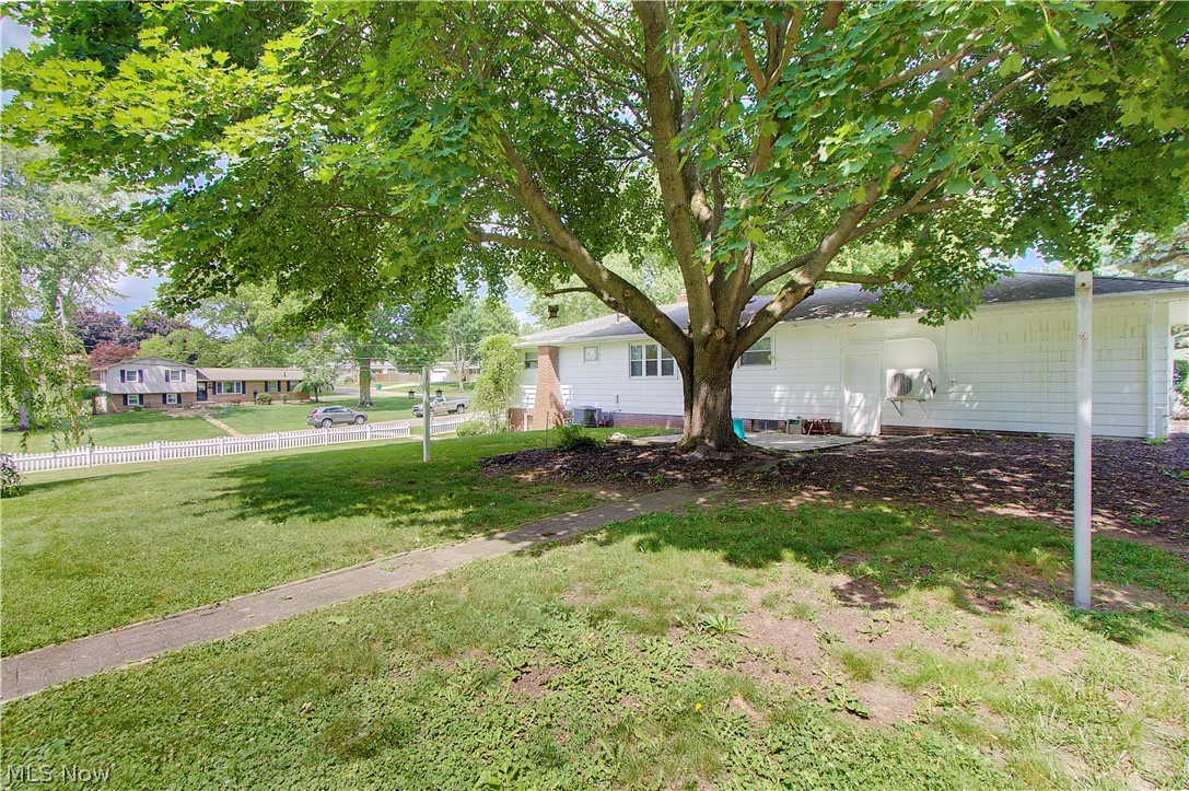 6787 Glenmere Avenue NE Canton OH 44721