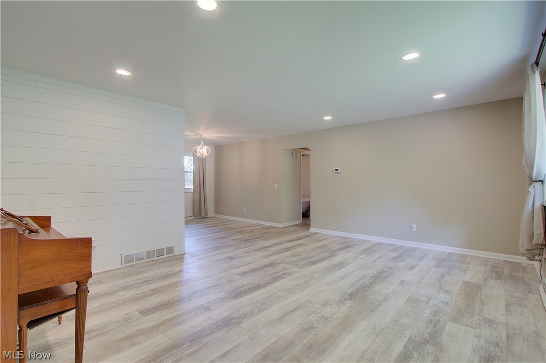 6787 Glenmere Avenue NE Canton OH 44721