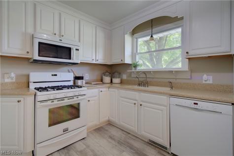 6787 Glenmere Avenue NE Canton OH 44721