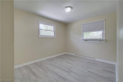 6787 Glenmere Avenue NE Canton OH 44721