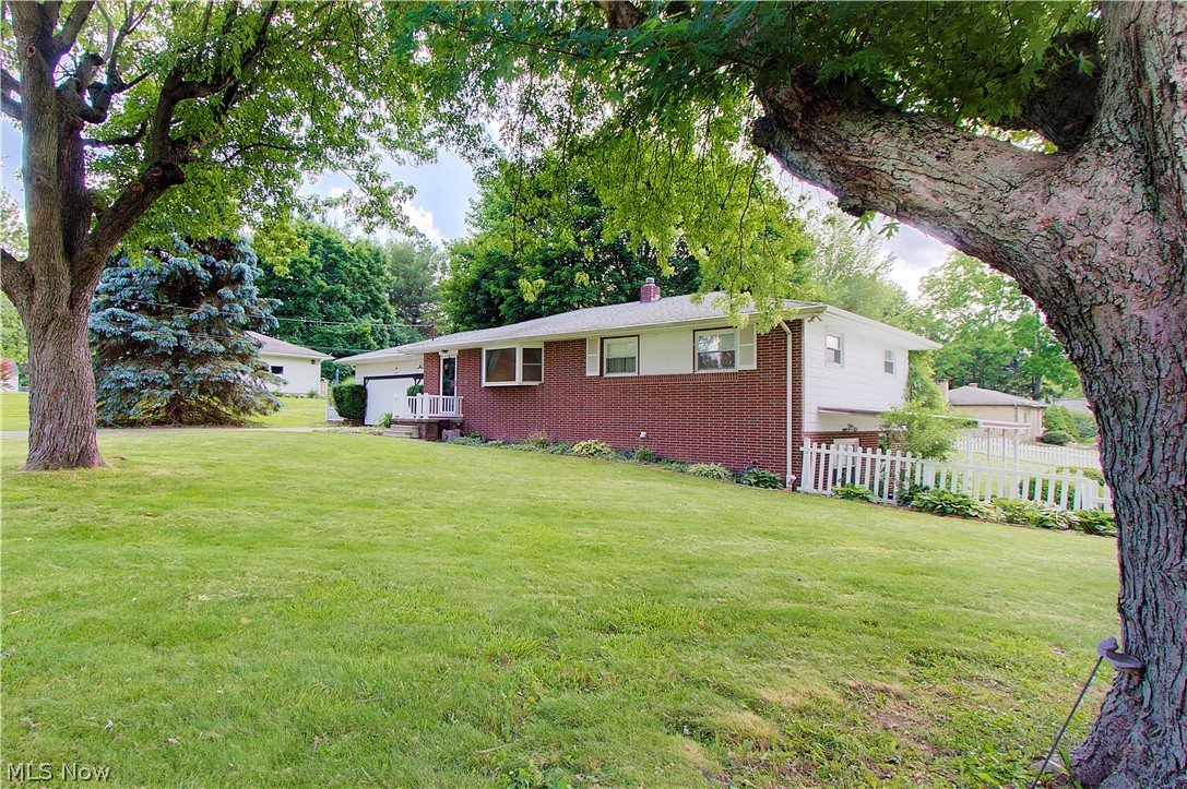 6787 Glenmere Avenue NE Canton OH 44721