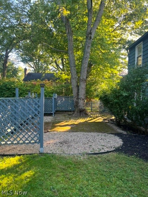 15892 Fenemore Road East Cleveland OH 44112