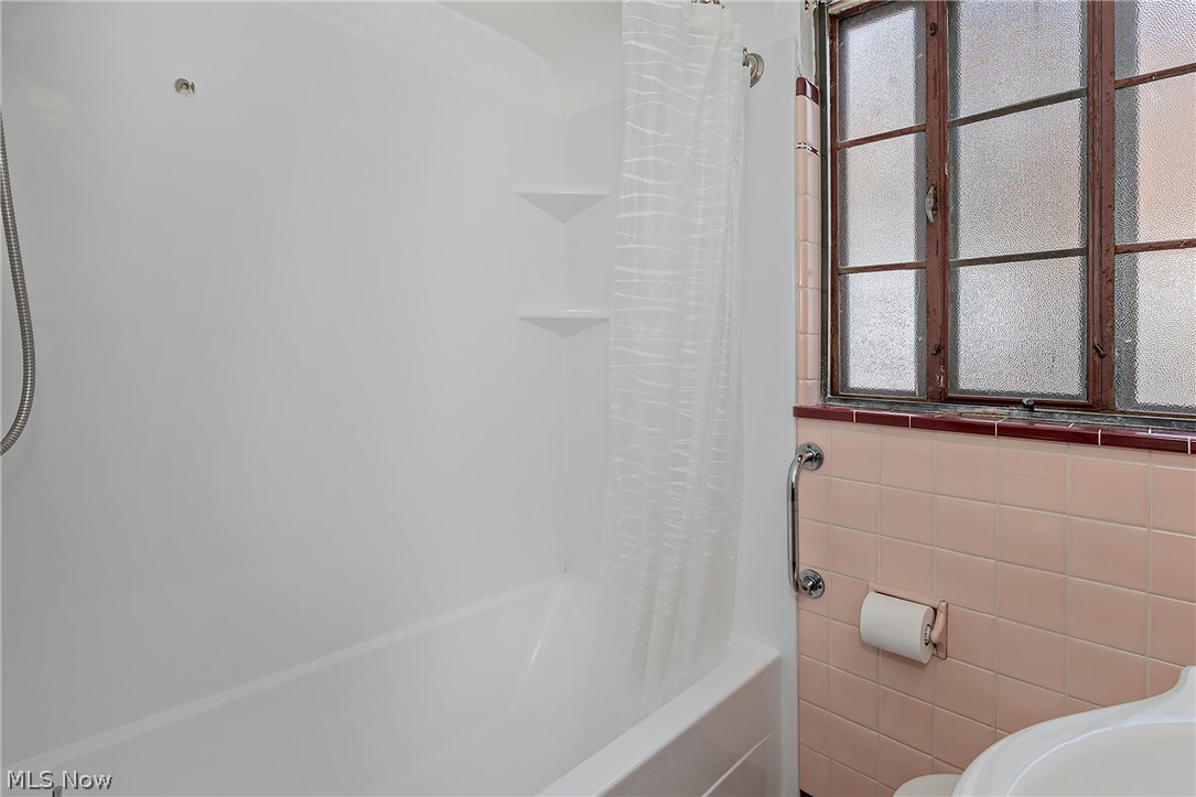 3757 W 178th Street Cleveland OH 44111