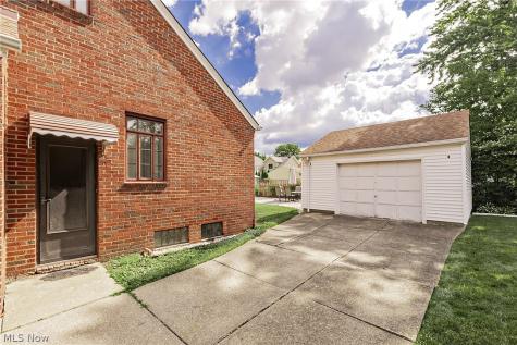 3757 W 178th Street Cleveland OH 44111